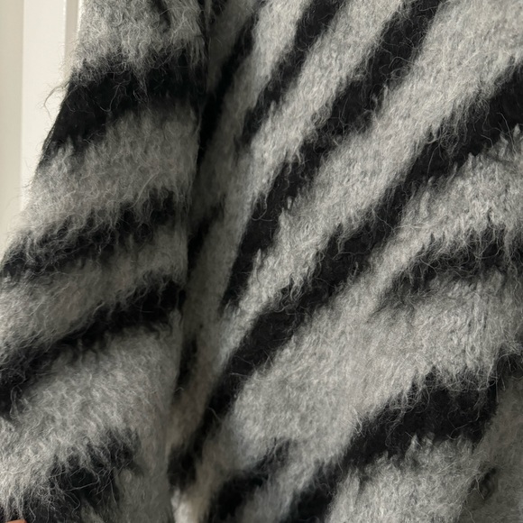 Knit Sweater ( free size ) - Picture 2 of 3